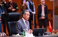 拒绝中方邀请后，韩外长深夜致电北京，王毅三句话点破韩方小心思