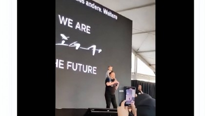 马斯克访问特斯拉柏林工厂!称可能接受狗狗币付款:狗狗币是人民的加密货币