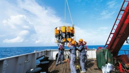 我国科研人员在南海北部成功开展“无人集群”科考试验