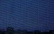 13发13中！乌军战略机场剧烈爆炸，炸出小太阳，美国这次损失大了