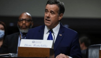 美国中情局局长收获战果，江山即将易主，马杜罗还有重见天日的希望吗？