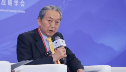 前首相鸠山由纪夫在北京苦口婆心，想为日本“求个出路”，高市早苗未必能懂