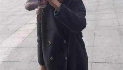 石家庄有女子进粥铺就掰包子，不付钱还自称是“工商局的”？多部门回应