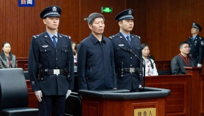 国家药监局原副局长陈时飞，被判14年
