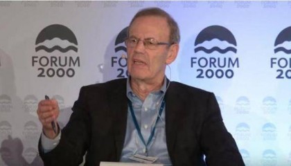 在涉藏问题上挑衅中国，谁给捷克政客们的勇气？