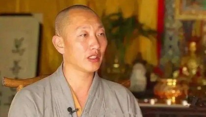“救助百名弃婴的道禄和尚”被警方带走：涉诈骗，金额或达千万元！当地回应：不存在儿童买卖的情况