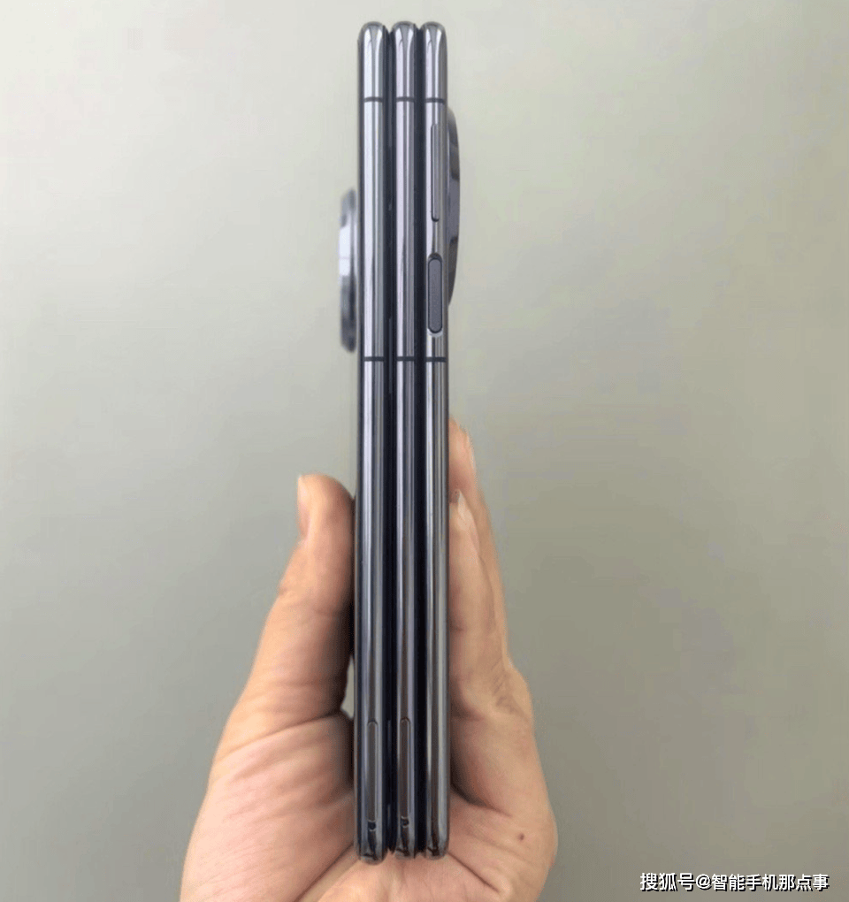 华为Mate X6：已在路上！华为Mate XT：大、轻、薄！