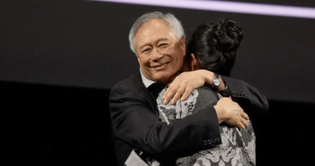 章子怡25年后等来跟李安超长拥抱，果然姜文没有说错
