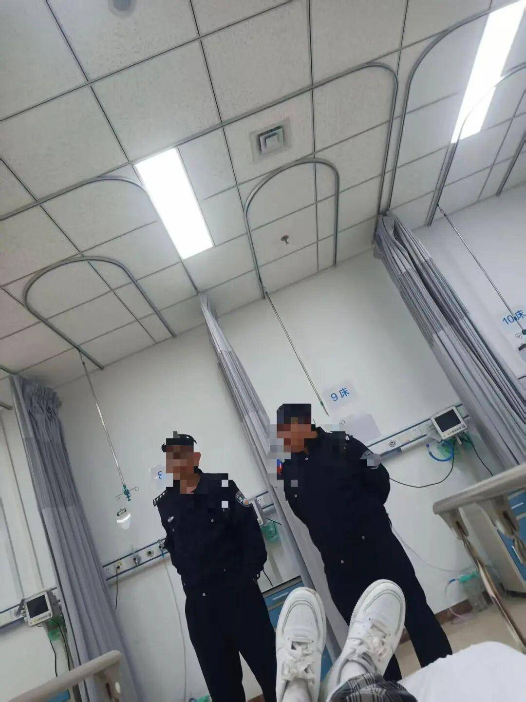 女子心脏不适求助120，莫名其妙遭辱骂并挂电话，北京市120回应：接线员家里有事情绪失控，已道歉