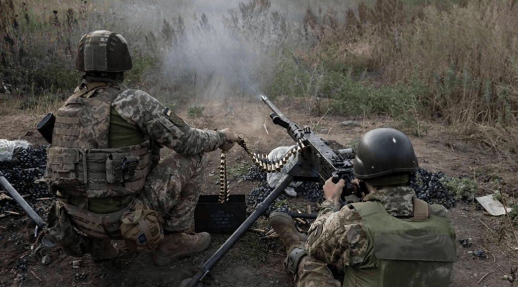 红军城移交前夜，乌克兰宣布开辟新战线，主动反攻击溃俄军攻势