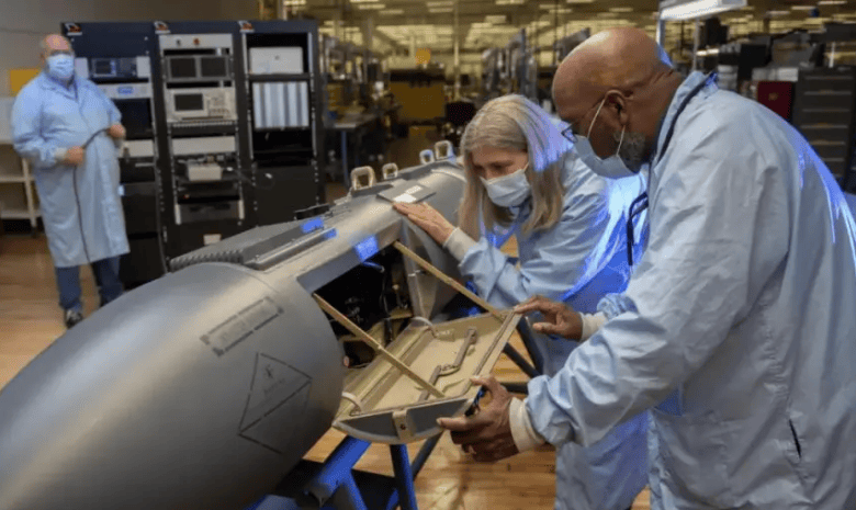 台军接收“隐形的战机”，退又退不掉！