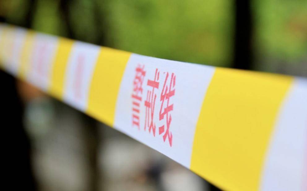 13岁女孩从26楼跳下身亡,警方调查其曾与母亲争吵 家属起诉物业索赔33万,一审判了