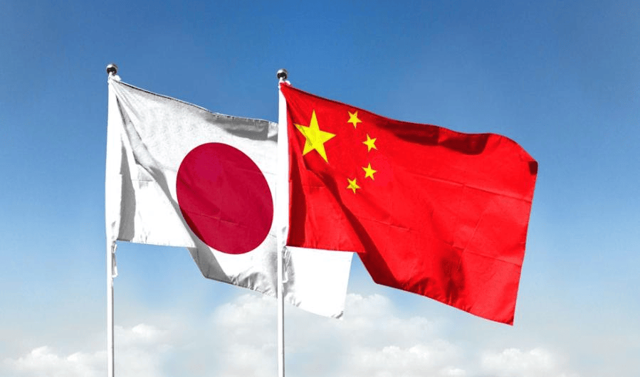 马杜罗被掳之后,高市早苗紧急喊话中国递橄榄枝,但对特朗普避而不谈