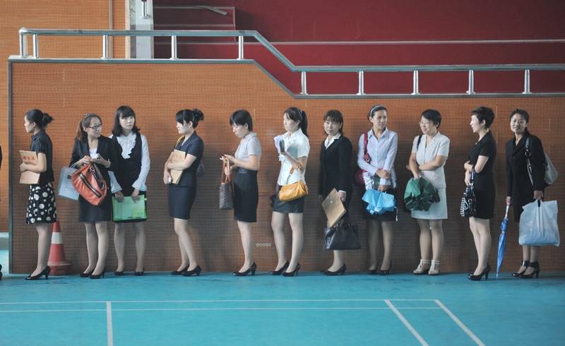 因怀孕离职，90后空姐再就业遭年龄歧视