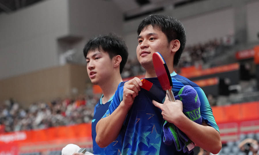 国乒小将一日双杀日本强敌，这枚亚运男双金牌价值为何远超男团？